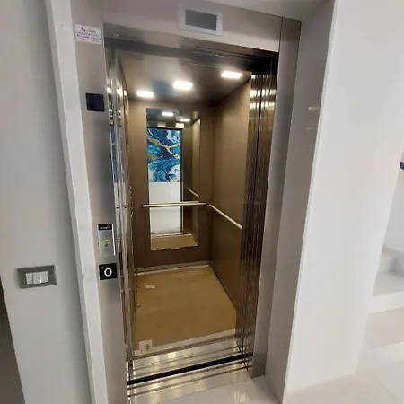 Apartmán Grey House 4 100mt Dal Mare