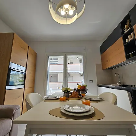 Grey House 4 100mt Dal Mare Apartment