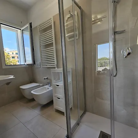 Grey House 4 100mt Dal Mare